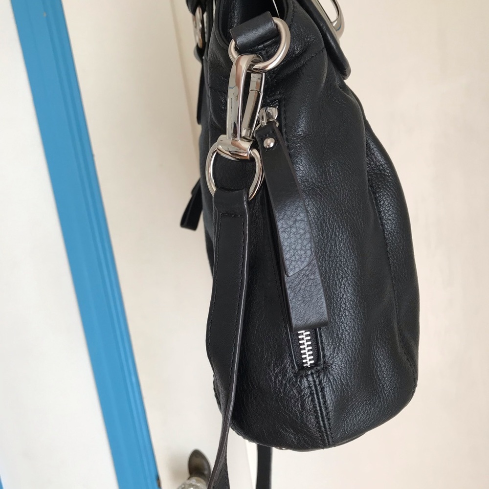 B MAKOWSKY Black Leather Handbag - Picture 16 of 16